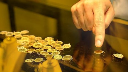 Altında düşüş devam ediyor! Gram, çeyrek, ons ve Cumhuriyet altını bugün ne kadar? (29 Nisan altın fiyatları)