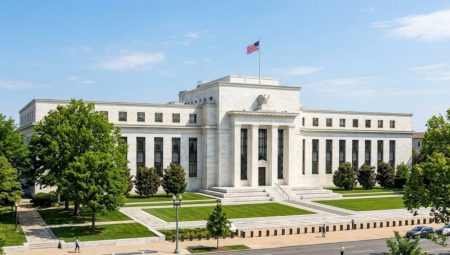 Powell’dan Fed’in prestiji tehlikede uyarısı